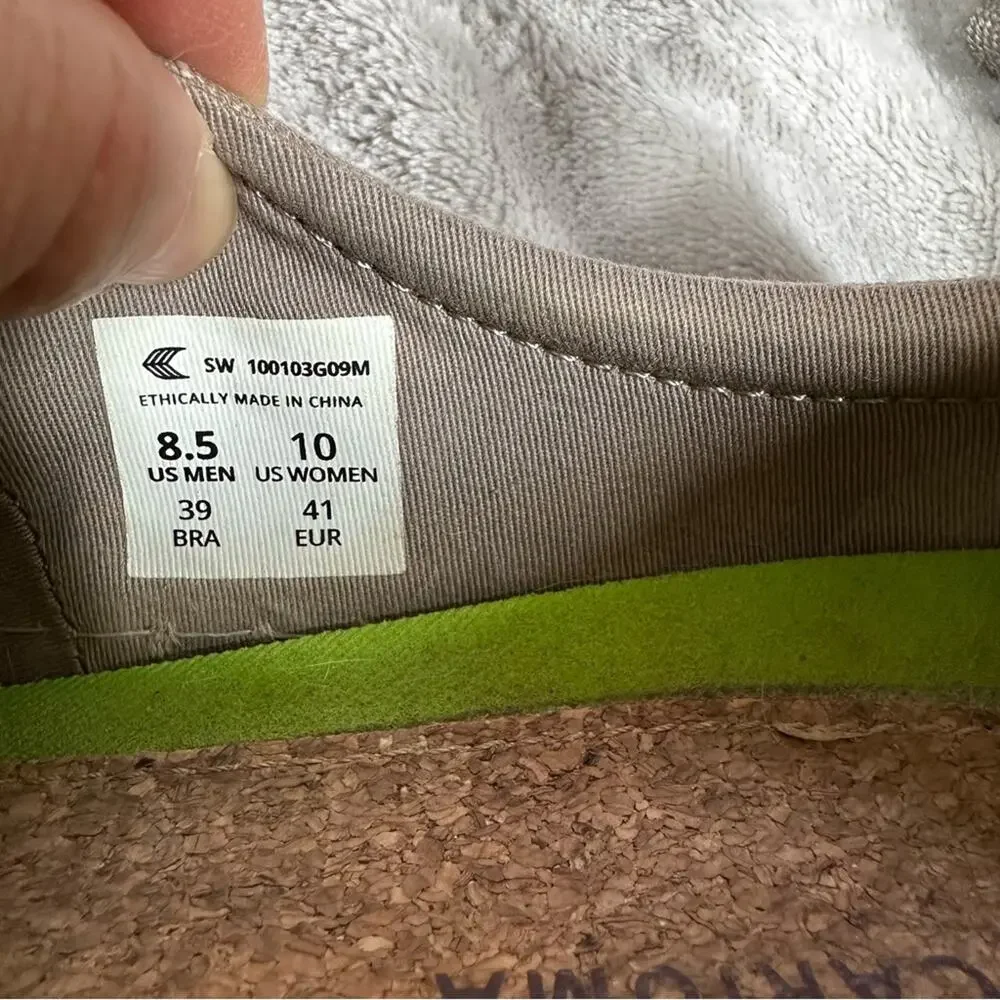 Cariuma OCA Low Canvas Sneakers Mystic Grey Men 8.5/Women's 10 Sustainable
